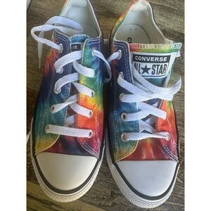 TYE DYE CONVERSE ALLSTAR CHUCK TAYLOR SNEAKERS Size 1.5 Youth